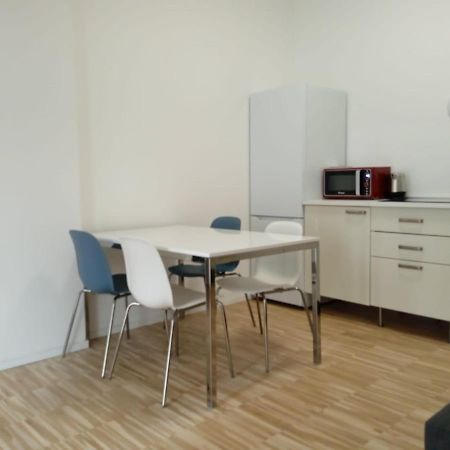 Apartment Via D'Apulia 11 Milano Eksteriør billede