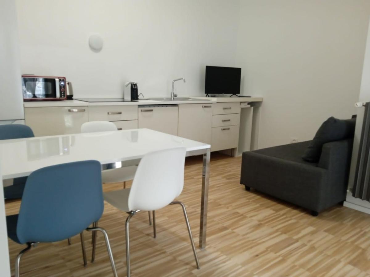 Apartment Via D'Apulia 11 Milano Eksteriør billede
