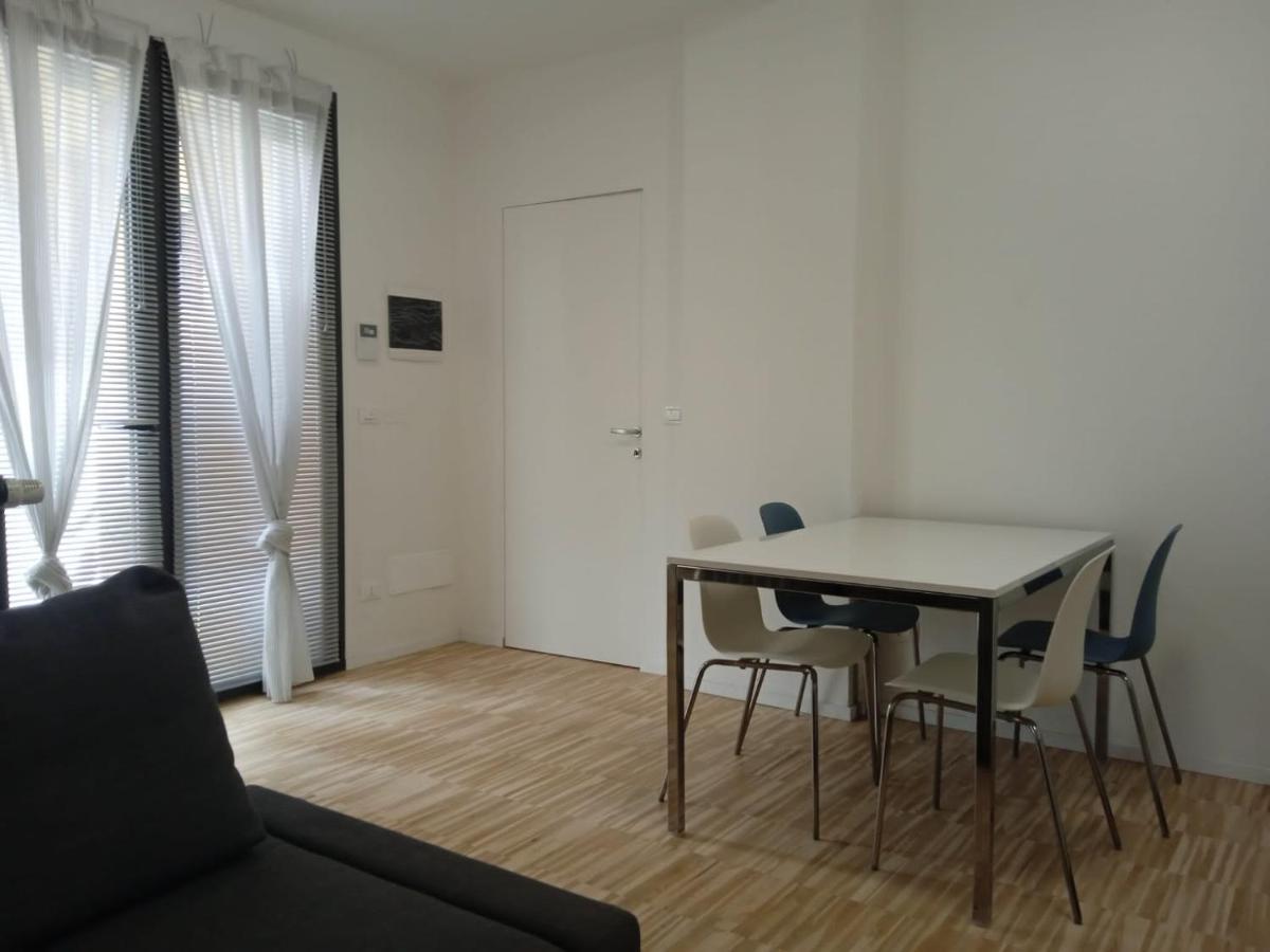 Apartment Via D'Apulia 11 Milano Eksteriør billede